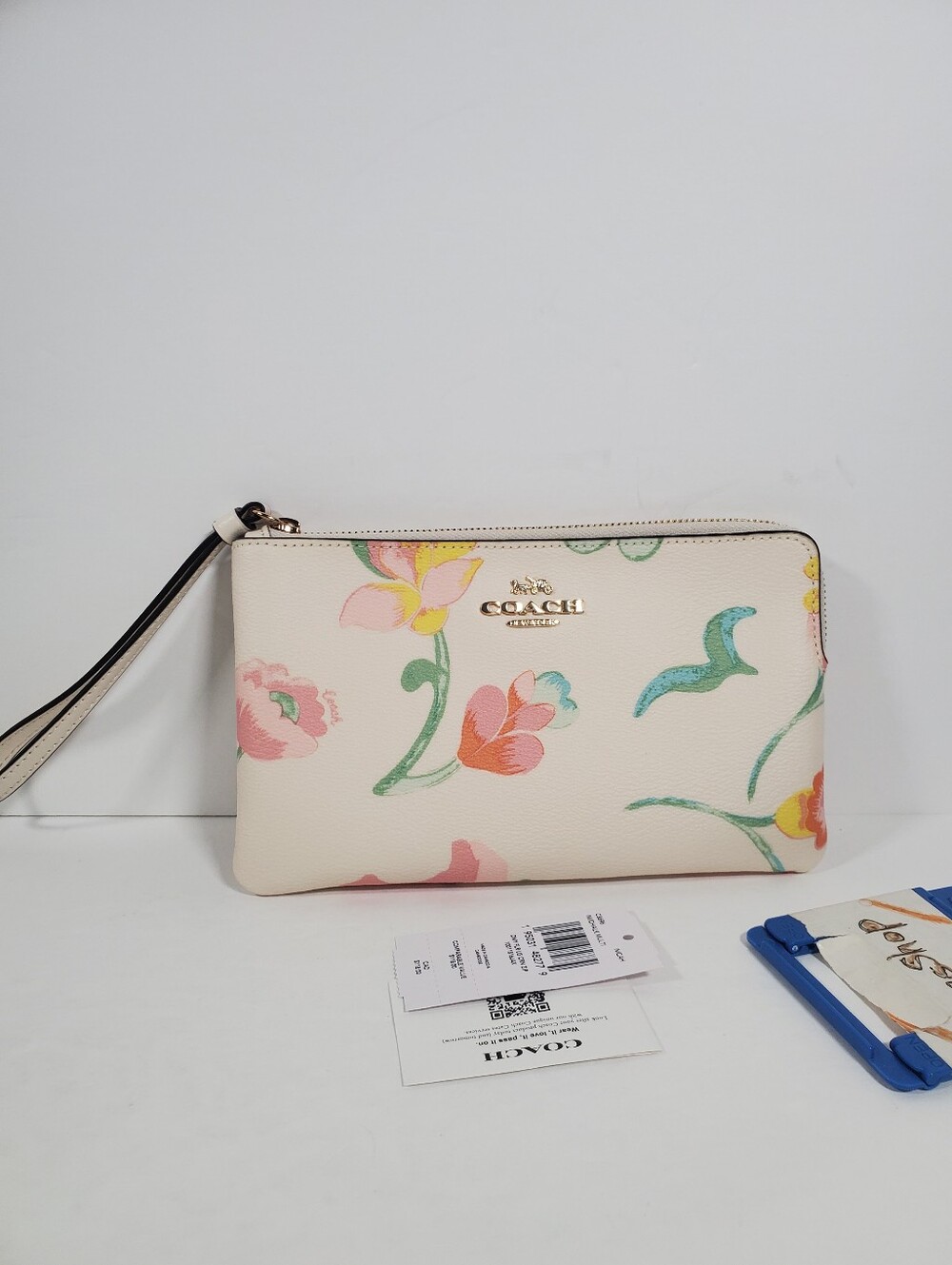 Coach Large Corner Zip Wristlet With Dreamy Land Floral Print NWT